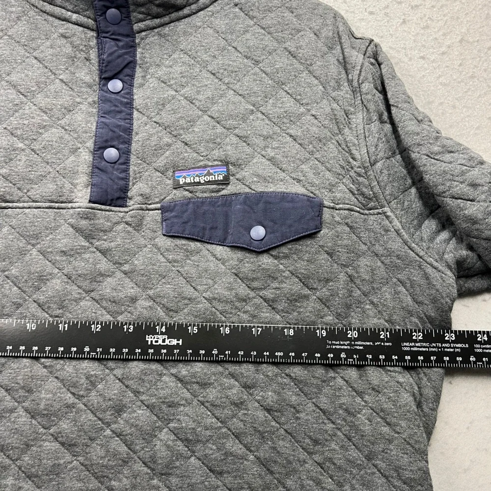Patagonia Mens Cotton Quilt Snap-T Pullover Grey Navy Blue Size L 1750